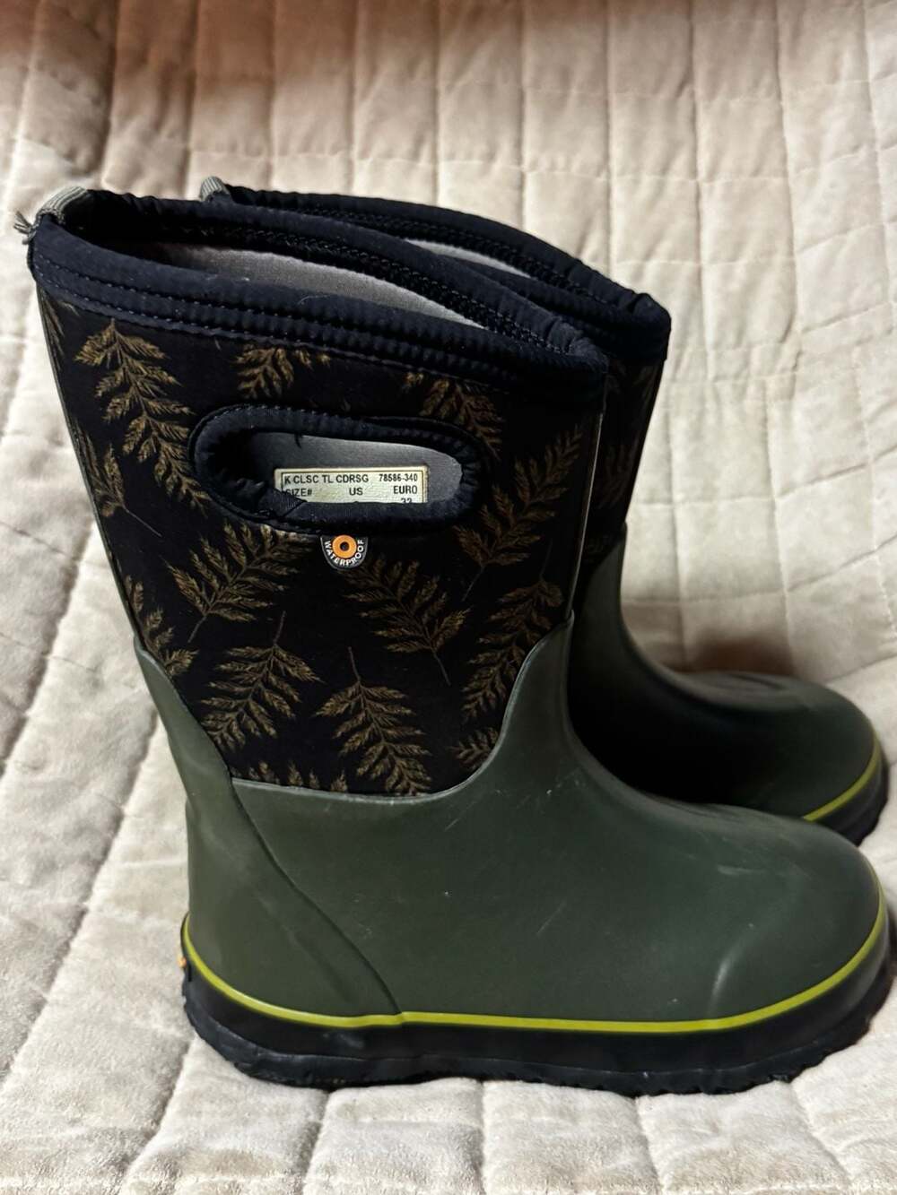 Kids Bogs Classic Fern Leaf Waterproof Rain Boots Size 2